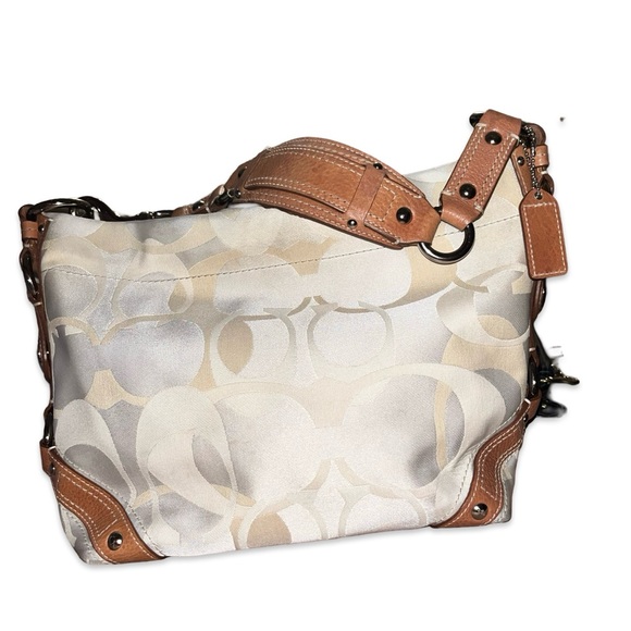 EUC COACH CARLY HOBO BAG - Picture 8 of 15